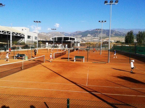 agrio Península inteligente Campus Tenis Club - Granada | PistaEnJuego